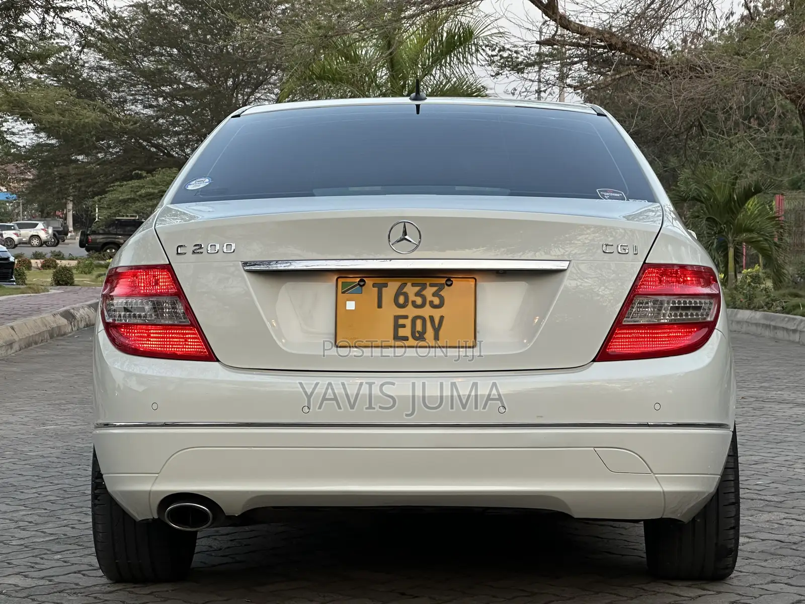 Mercedes-Benz C200 2010 White