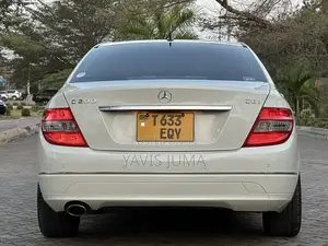 Mercedes-Benz C200 2010 White