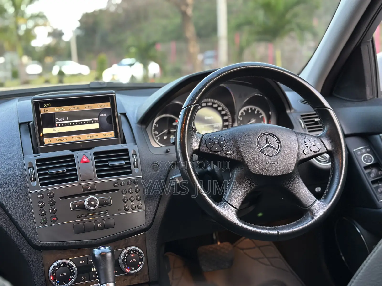 Mercedes-Benz C200 2010 White