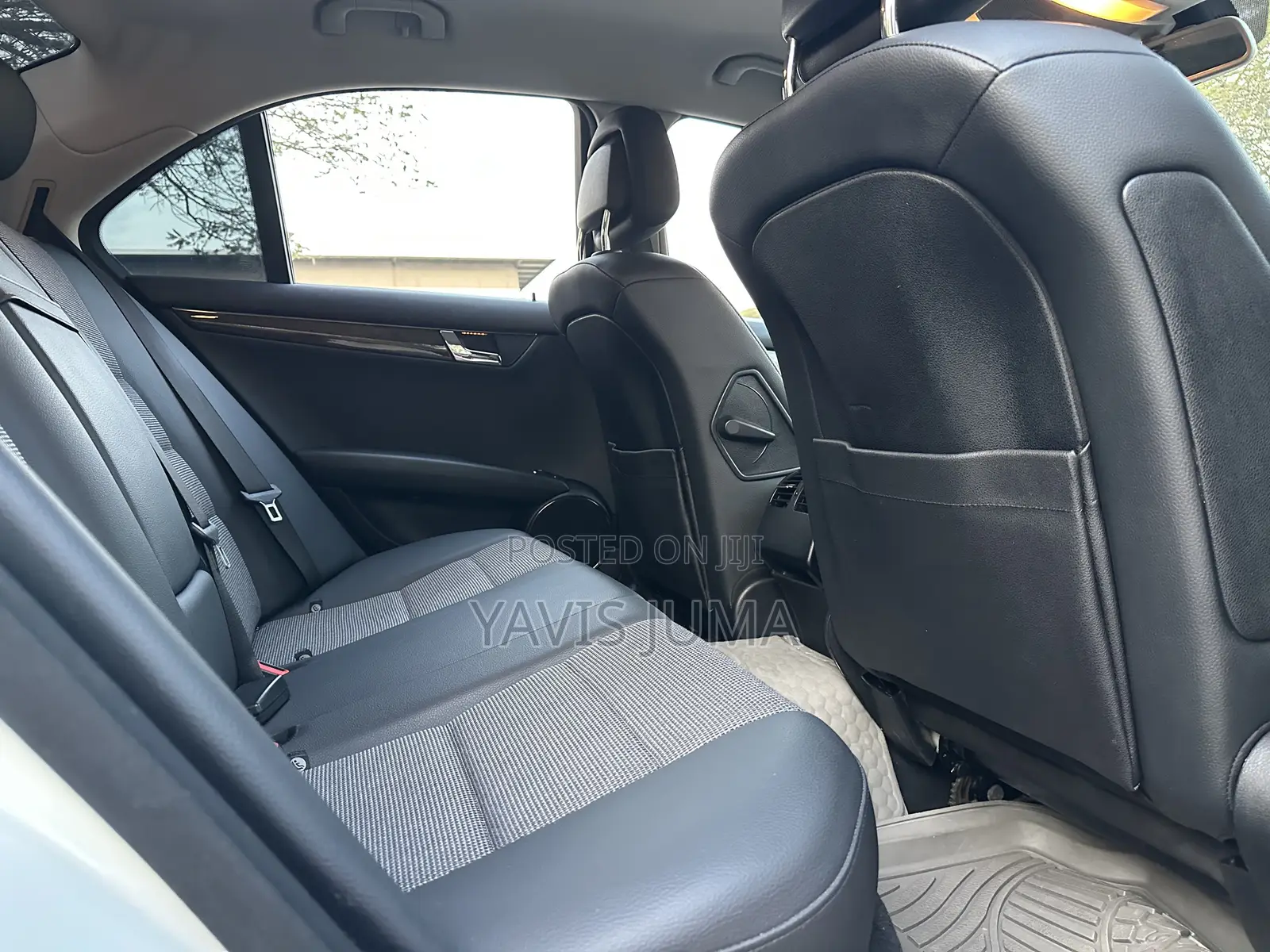 Mercedes-Benz C200 2010 White