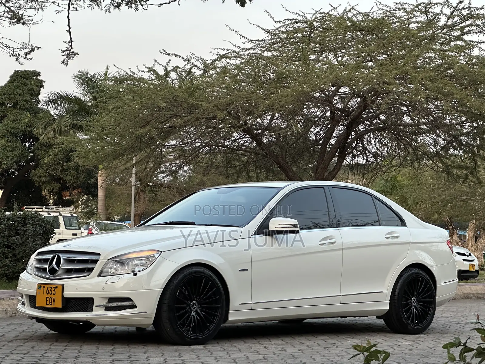 Mercedes-Benz C200 2010 White
