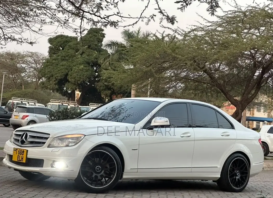 Mercedes-Benz C-Class C 200 Kompressor (S203) 2007 White