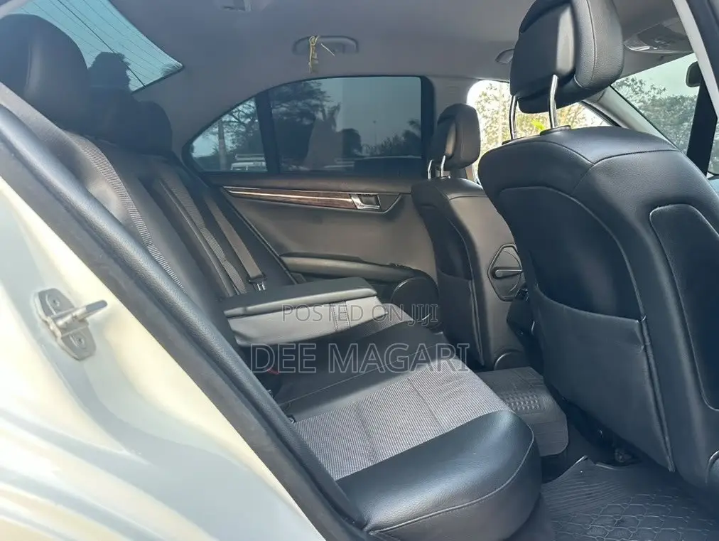 Mercedes-Benz C-Class C 200 Kompressor (S203) 2007 White