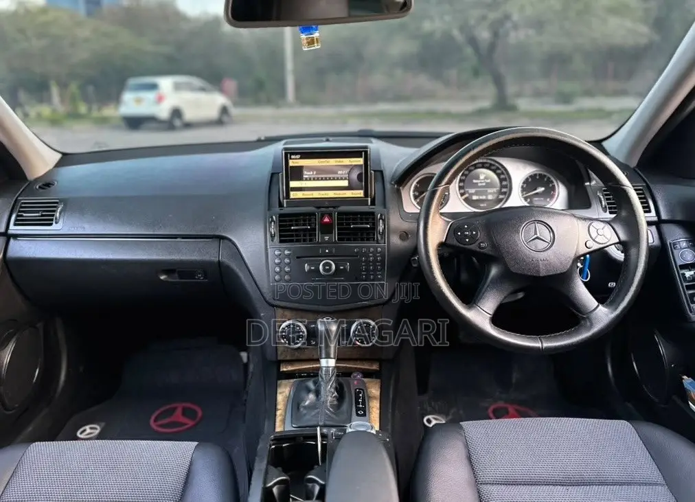 Mercedes-Benz C-Class C 200 Kompressor (S203) 2007 White