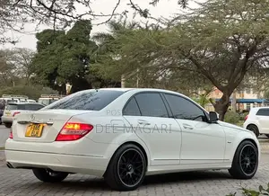 Mercedes-Benz C-Class C 200 Kompressor (S203) 2007 White