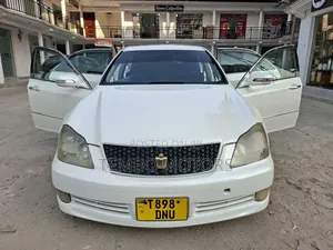 Toyota Crown Royale 2005 White