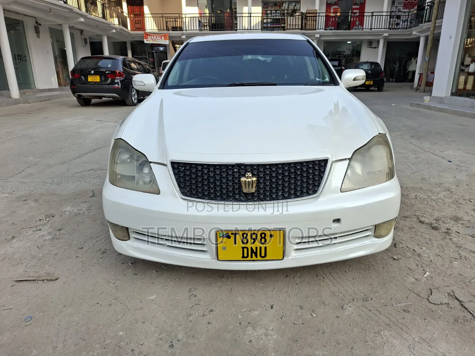 Toyota Crown Royale 2005 White