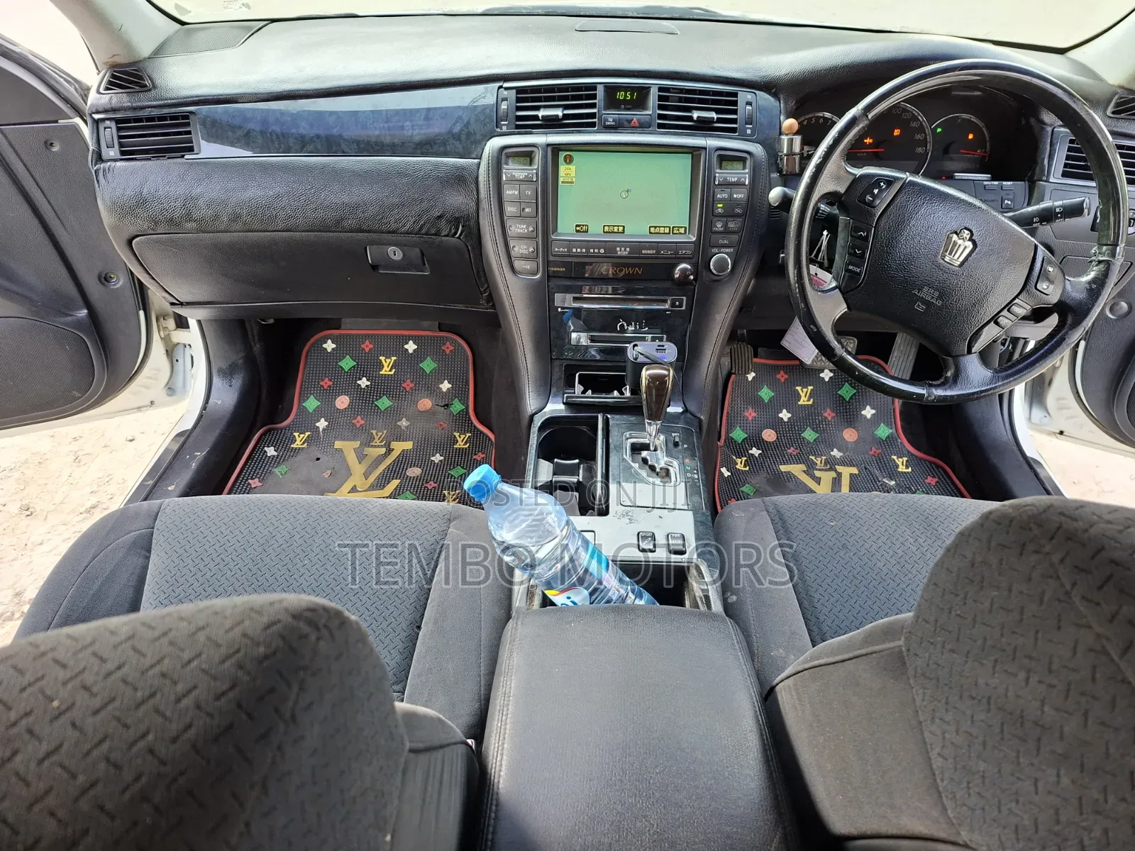 Toyota Crown Royale 2005 White