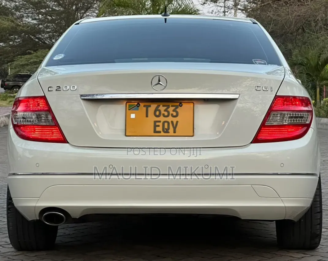 Mercedes-Benz C-Class 2010 White