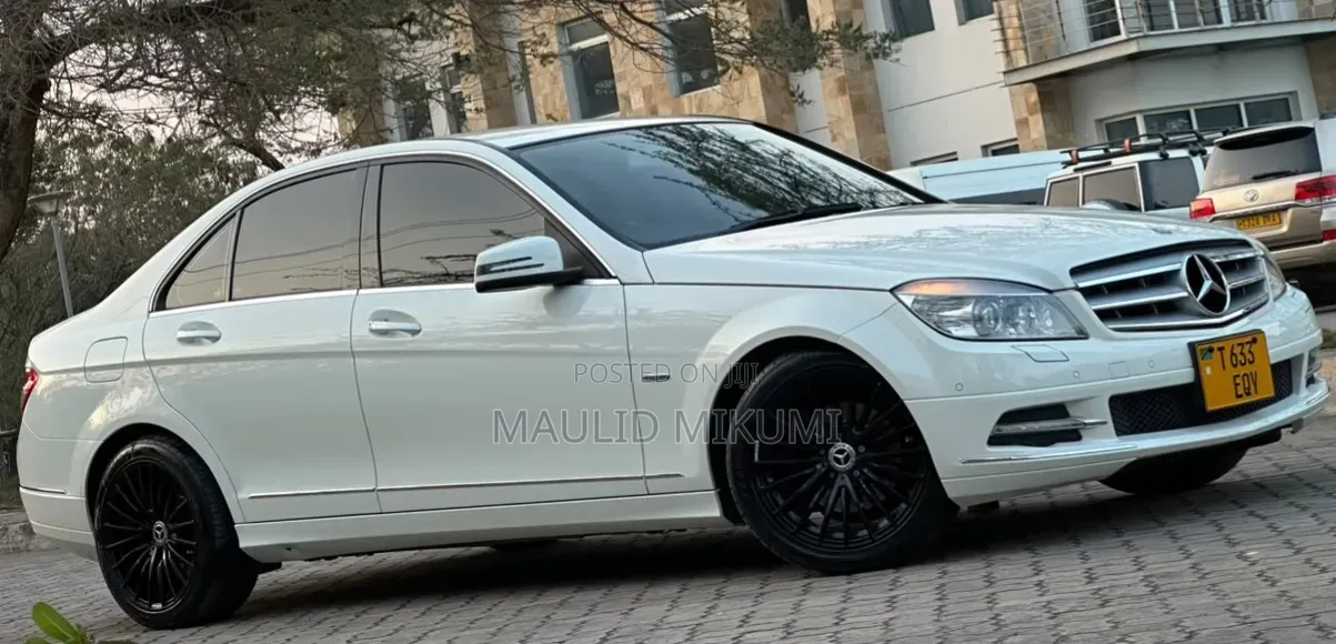 Mercedes-Benz C-Class 2010 White