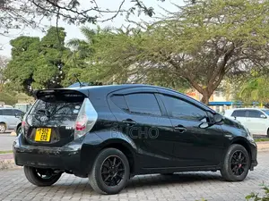 Toyota Aqua 2012 Black