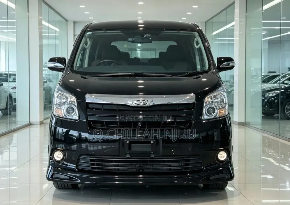 Toyota Noah 2007 Black