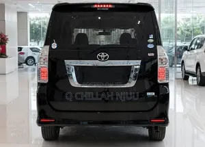 Toyota Noah 2007 Black