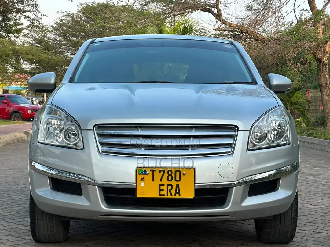 Nissan Dualis 2010 Gold