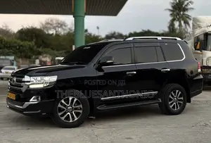 Toyota Land Cruiser 2013 Black