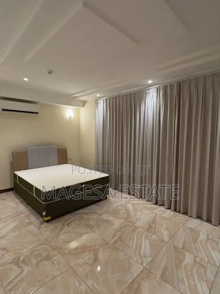 Furnished 3bdrm Villa in Ada Estate for rent