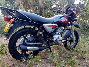 Bajaj Boxer X125 2025 Black