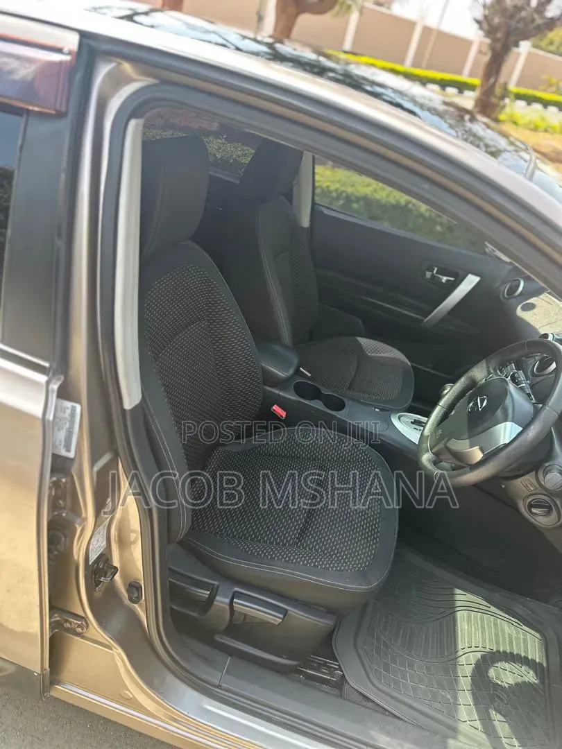 Nissan Dualis 2008 Gray