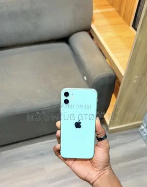 New Apple iPhone 11 128 GB White