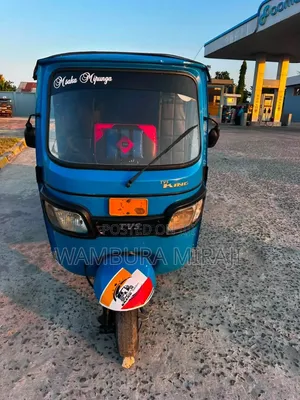 Bajaj Avenger 160 Street 2025 Green