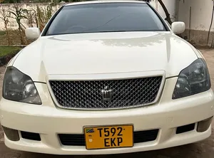Toyota Crown Royale 2005 White