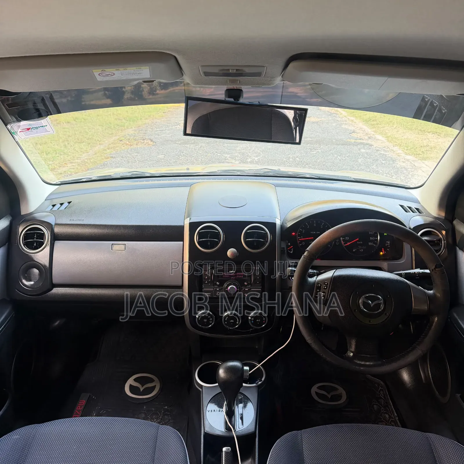 Mazda Verisa 2010 Beige
