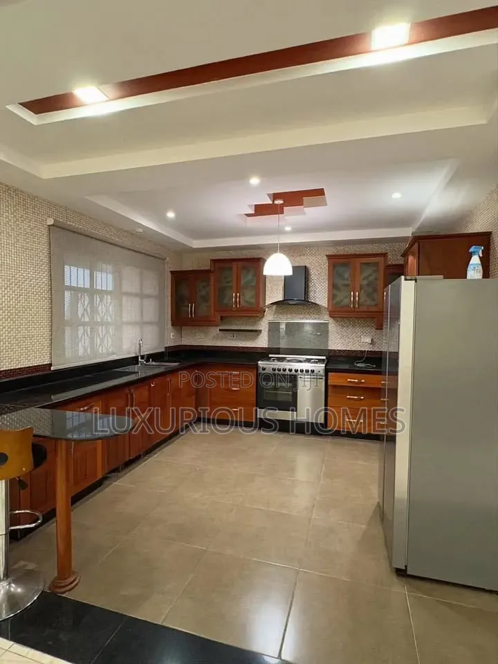 Furnished 3bdrm Villa in Ada Estate for rent