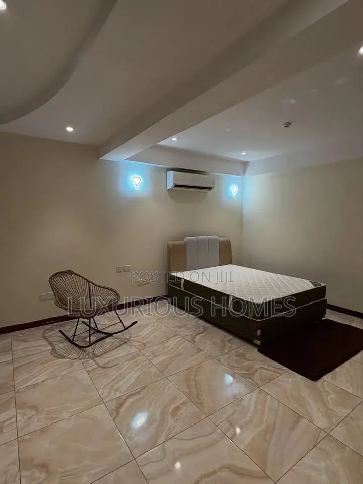 Furnished 3bdrm Villa in Ada Estate for rent