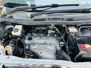 Toyota Noah 2004 Silver