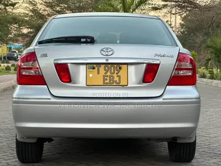 Toyota Premio 2006 Silver