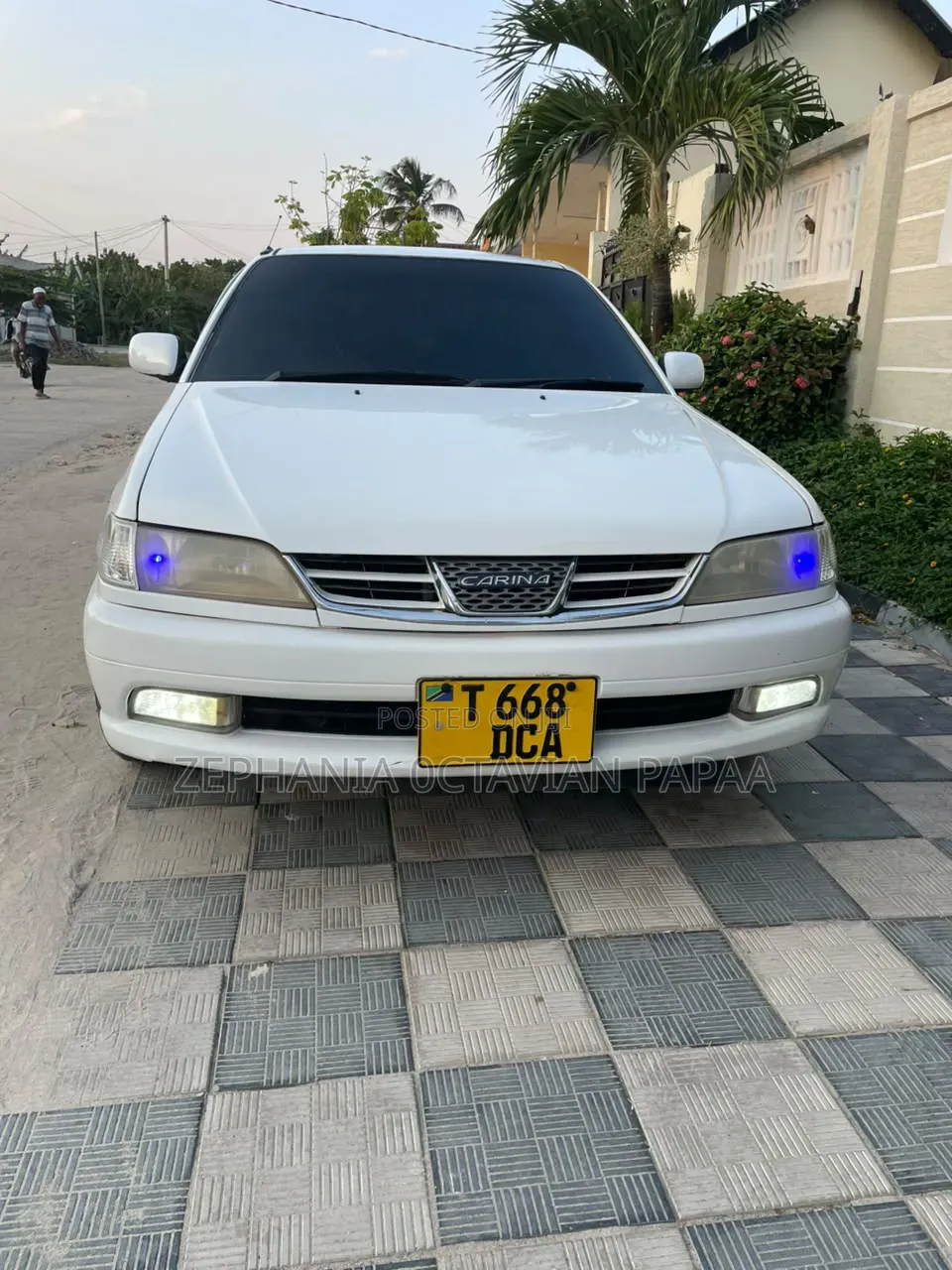 Toyota Carina 2001 White