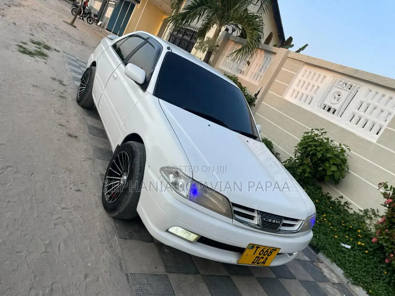 Toyota Carina 2001 White