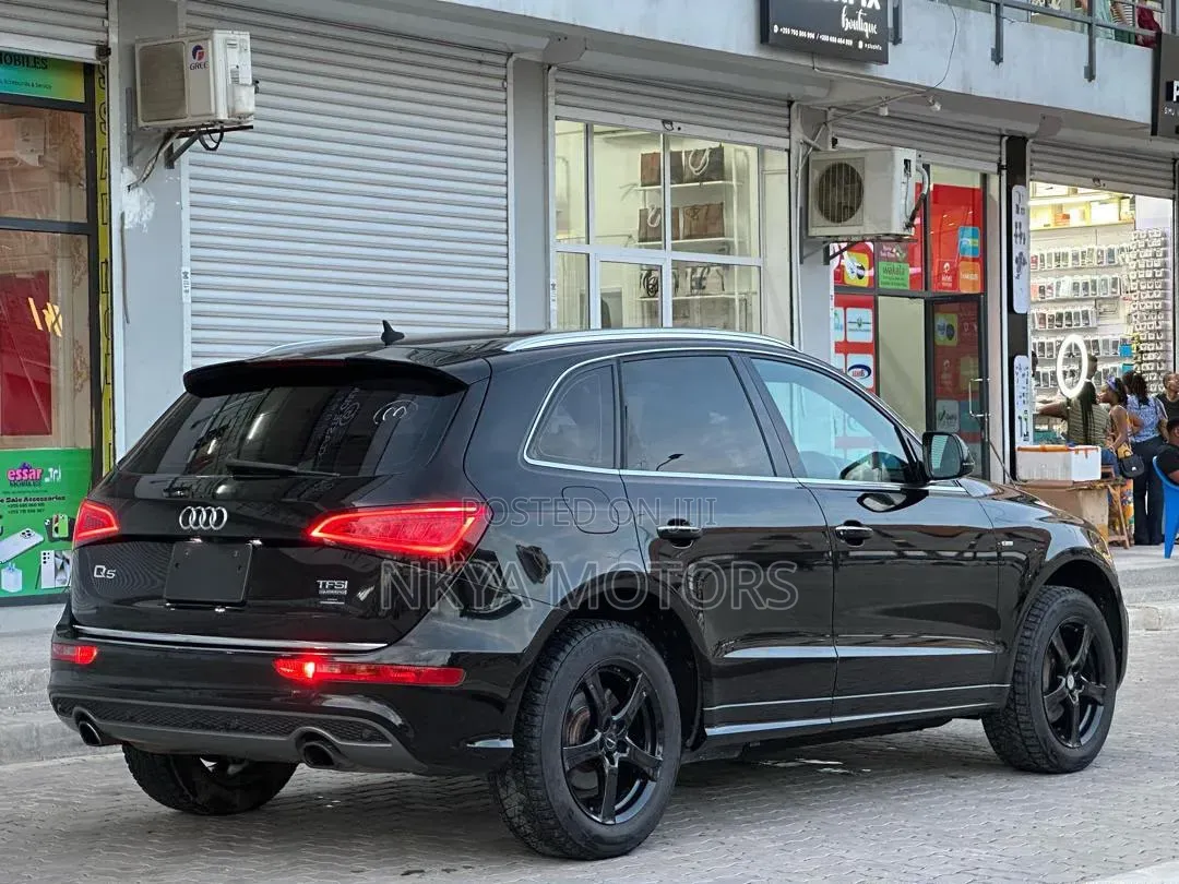 Audi Q5 2015 Black