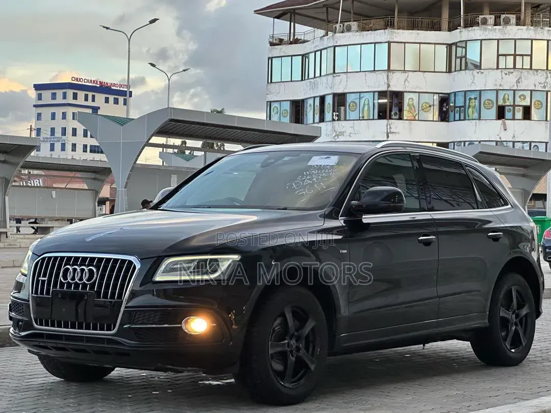 Audi Q5 2015 Black