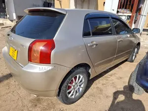 Toyota Corolla RunX 2007 Gold