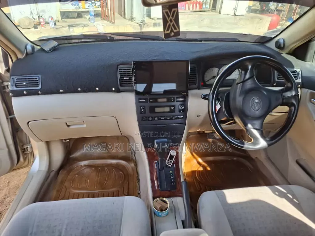 Toyota Corolla RunX 2007 Gold