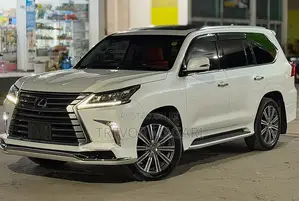 Lexus LX 2017 White