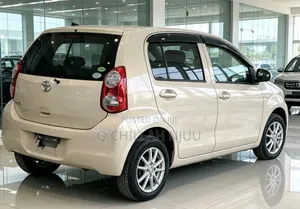Toyota Passo 2012 Beige