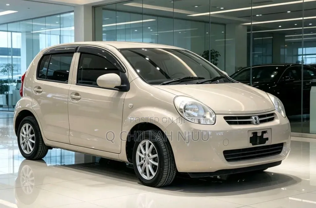 Toyota Passo 2012 Beige