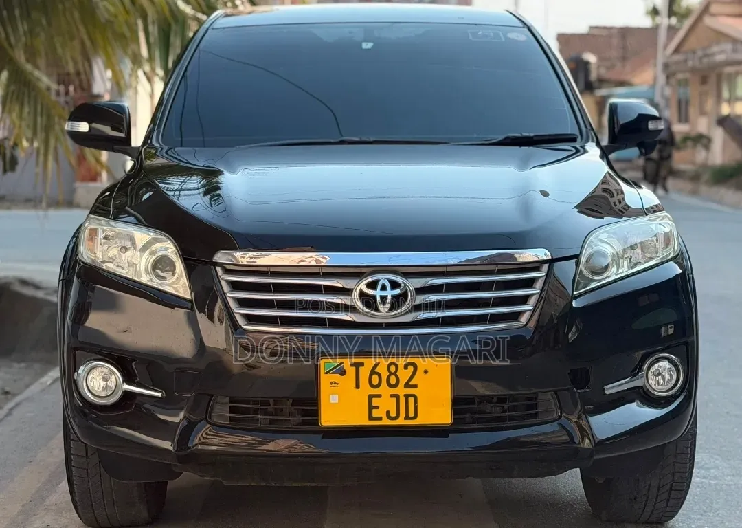 Toyota Vanguard 2010 Black