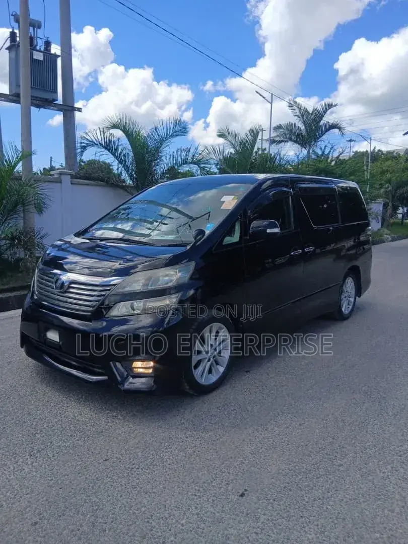 Toyota Vellfire 2010 Black