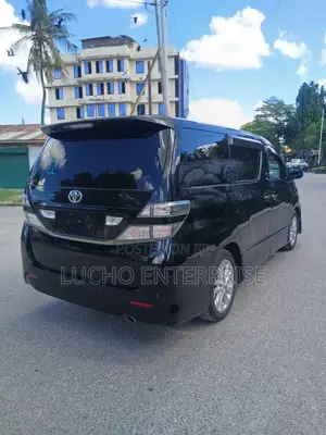 Toyota Vellfire 2010 Black