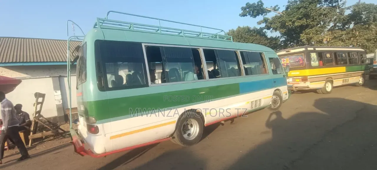 Toyota Coaster 2000 White