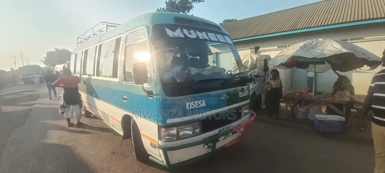 Toyota Coaster 2000 White