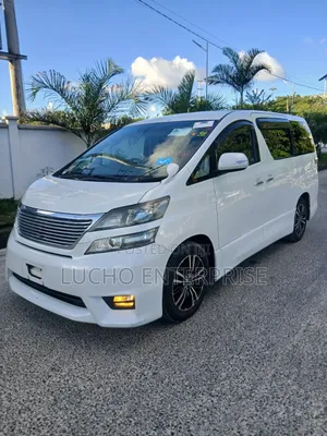 Toyota Vellfire 2010 White