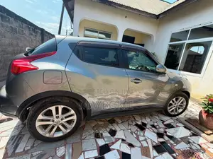 Nissan Juke SL Automatic 2011 Gray