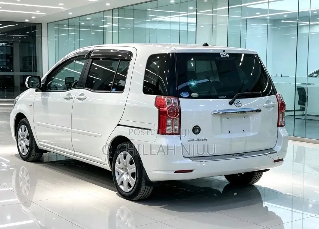 Toyota Raum 2008 White