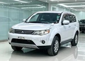 Mitsubishi Outlander 2010 White