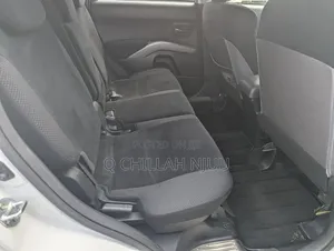 Mitsubishi Outlander 2010 White