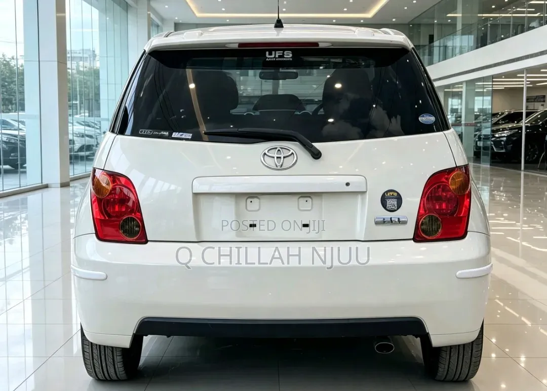 Toyota IST 2003 White